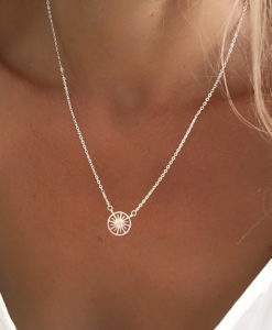 cadeau anniversaire femme collier soleil