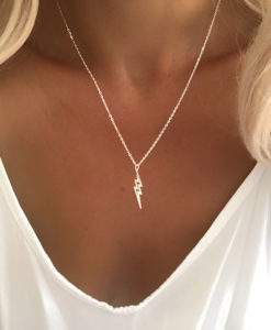 cadeau femme collier fleche