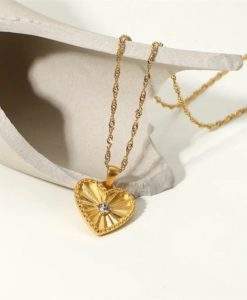 Collier medaille coeur or