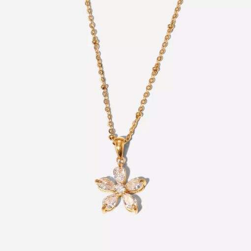 collier fleur strass