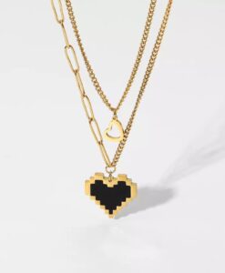 Collier multirangs coeur noir