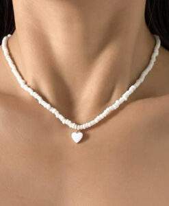 collier coeur blanc perles de rocaille